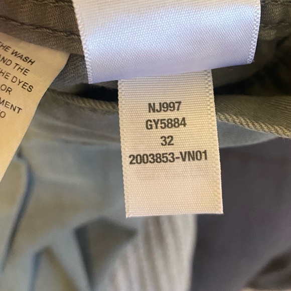 The Neale Straight-Leg Pant in Drapeweave - Picture 5 of 6